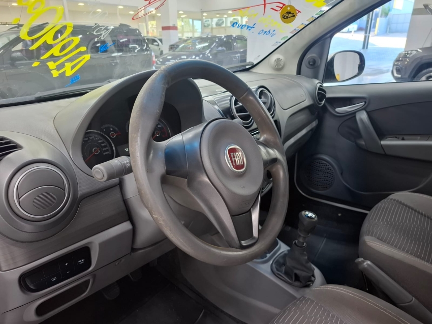 fiat palio 1.0 mpi attractive 8v flex 4p manual 2015 fiat palio 1.0 mpi attractive 8v flex 4p manual 2015