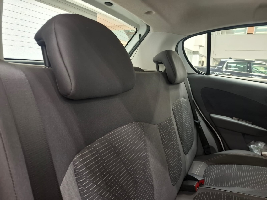 fiat palio 1.0 mpi attractive 8v flex 4p manual 2015 fiat palio 1.0 mpi attractive 8v flex 4p manual 2015