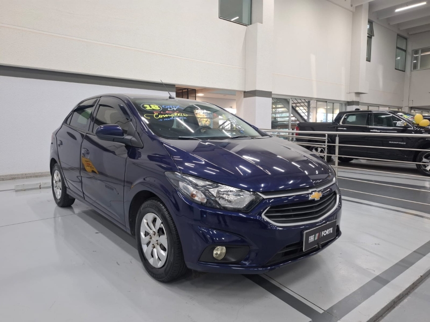 chevrolet onix 1.0 mpfi lt 8v flex 4p manual 2018 chevrolet onix 1.0 mpfi lt 8v flex 4p manual 2018