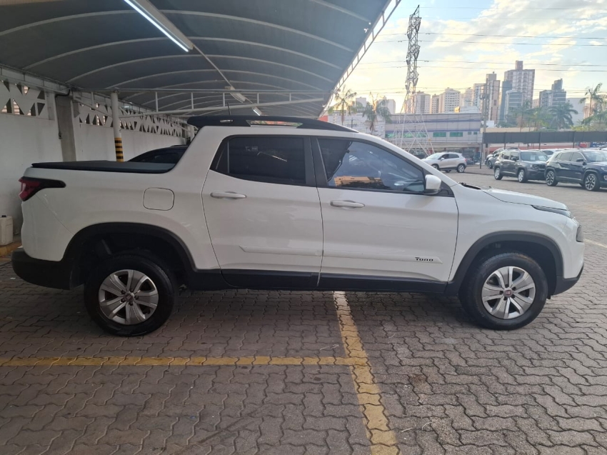 fiat toro 2.0 16v turbo diesel freedom 4wd at9 flex 4p automatico 2019 fiat toro 2.0 16v turbo diesel freedom 4wd at9 flex 4p automatico 2019