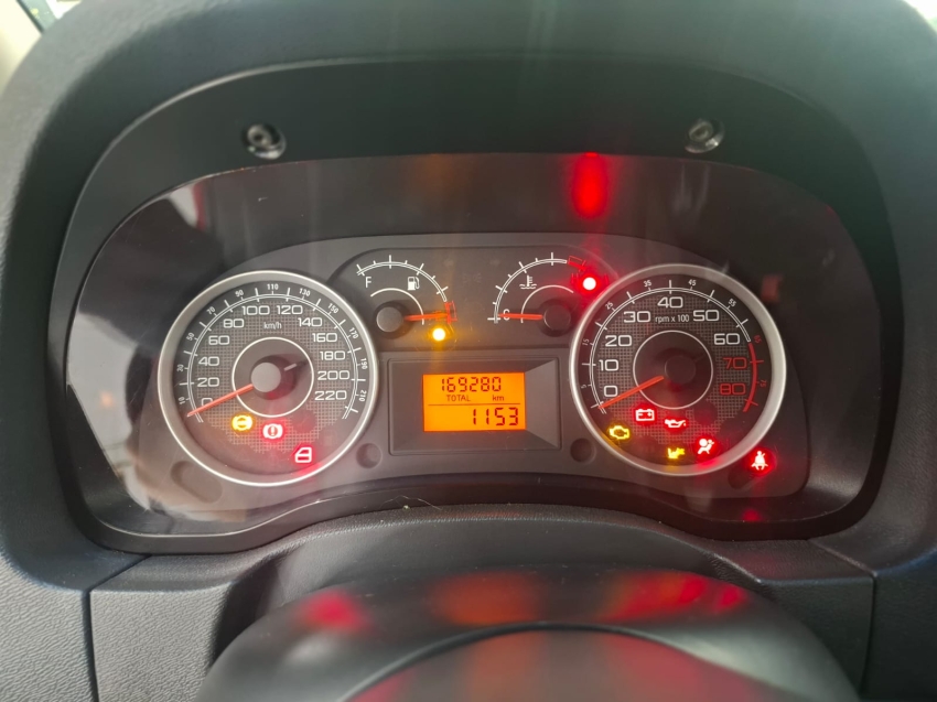 fiat idea 1.4 mpi attractive 8v flex 4p manual 2012 fiat idea 1.4 mpi attractive 8v flex 4p manual 2012