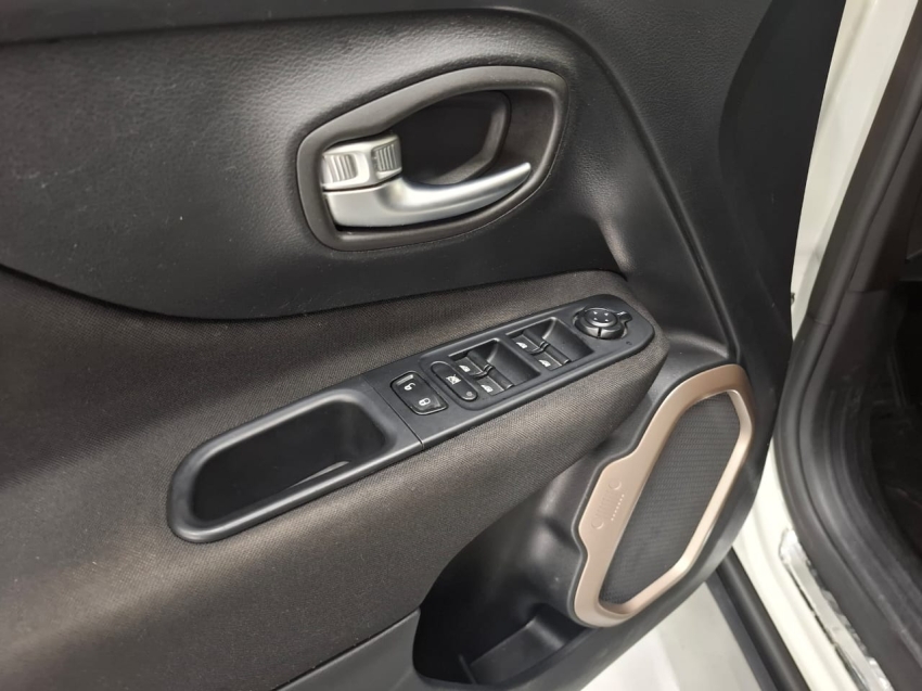 jeep renegade 1.8 16v flex longitude 4p automatico 2018 jeep renegade 1.8 16v flex longitude 4p automatico 2018