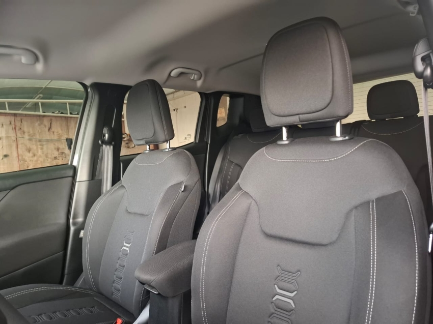 jeep renegade 1.3 t270 turbo flex at6 4p automatico 2024 jeep renegade 1.3 t270 turbo flex at6 4p automatico 2024