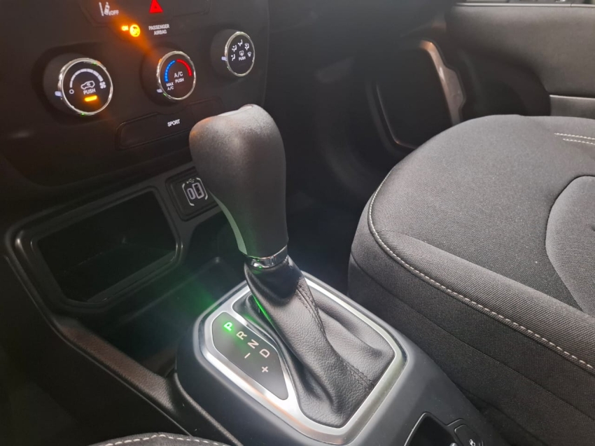 jeep renegade 1.3 t270 turbo flex at6 4p automatico 2024 jeep renegade 1.3 t270 turbo flex at6 4p automatico 2024