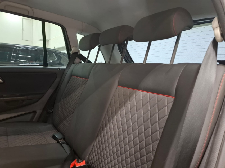 volkswagen space cross 1.6 mi 8v flex 4p automatizado automatico 2015 volkswagen space cross 1.6 mi 8v flex 4p automatizado automatico 2015