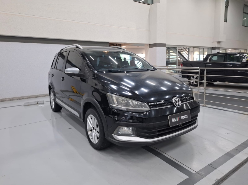 volkswagen space cross 1.6 mi 8v flex 4p automatizado automatico 2015 volkswagen space cross 1.6 mi 8v flex 4p automatizado automatico 2015