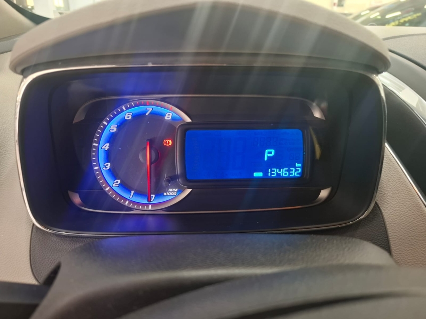chevrolet tracker 1.8 mpfi ltz 4x2 16v flex 4p automatico 2014 chevrolet tracker 1.8 mpfi ltz 4x2 16v flex 4p automatico 2014