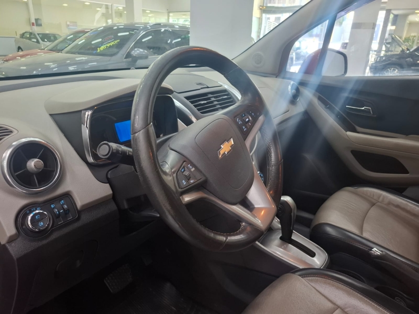 chevrolet tracker 1.8 mpfi ltz 4x2 16v flex 4p automatico 2014 chevrolet tracker 1.8 mpfi ltz 4x2 16v flex 4p automatico 2014