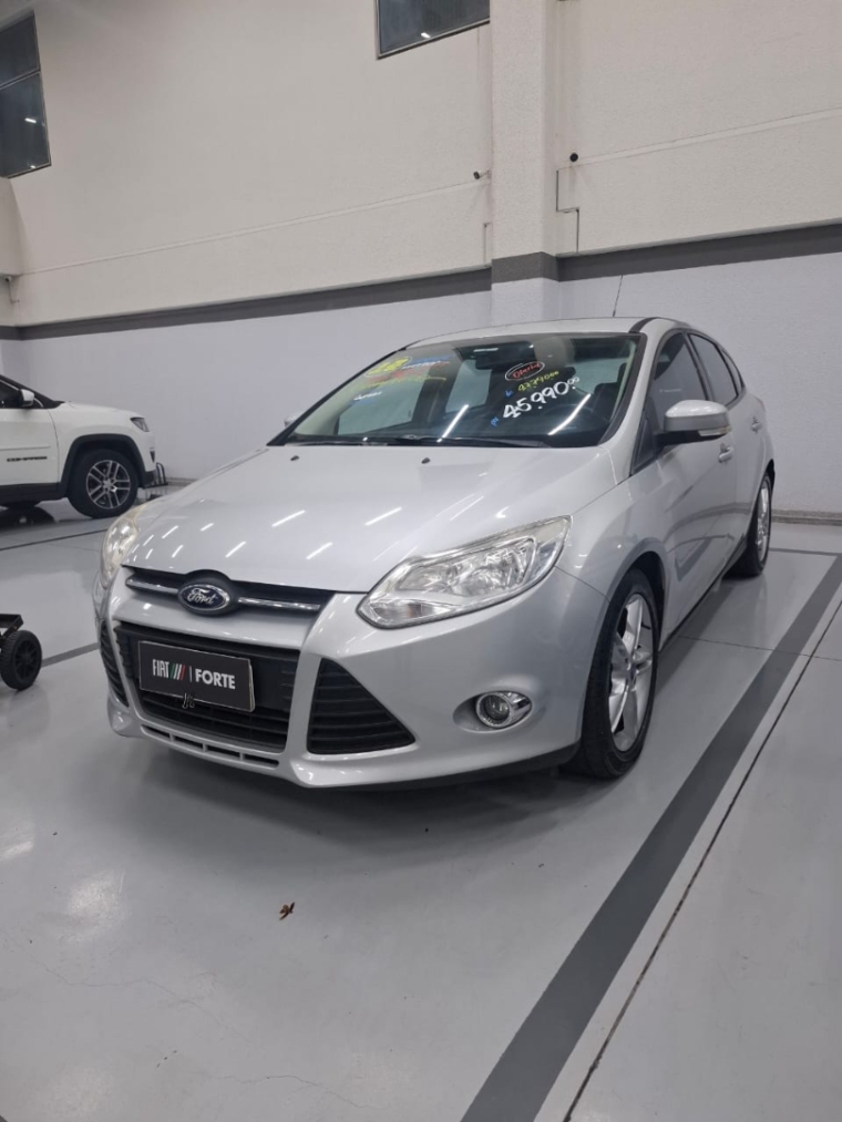 ford focus 2.0 se hatch 16v flex 4p auto automatico 2014
