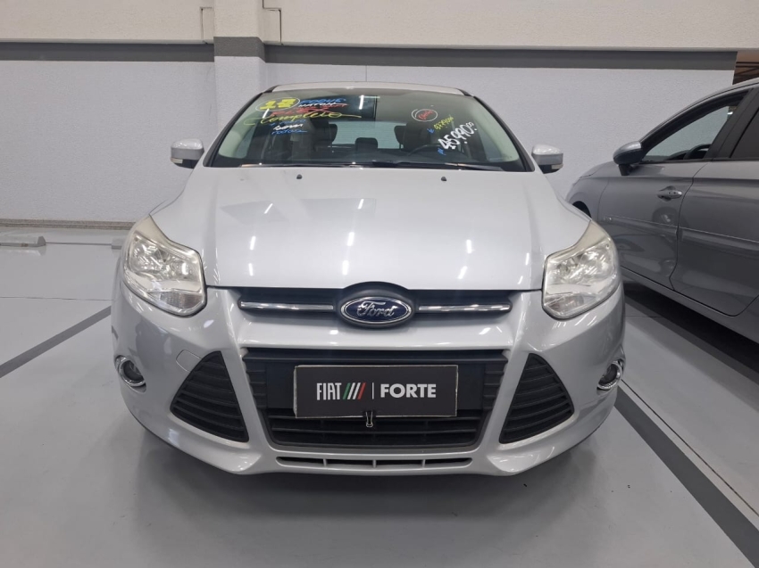 ford focus 2.0 se hatch 16v flex 4p auto automatico 2014