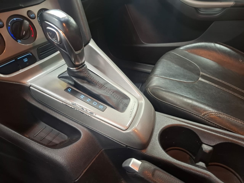 ford focus 2.0 se hatch 16v flex 4p auto automatico 2014