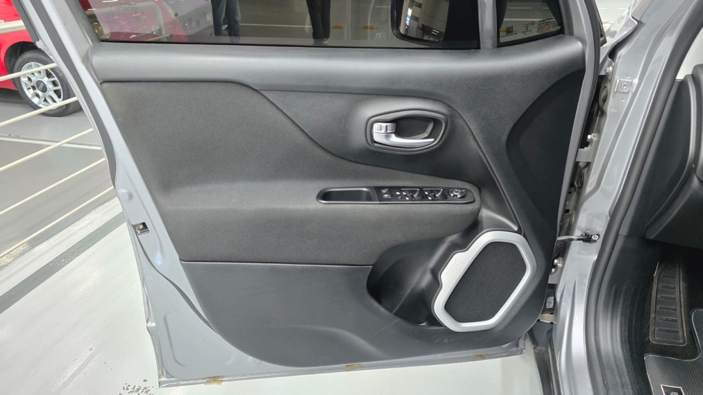 jeep renegade 1.8 16v flex 4p automatico 20209