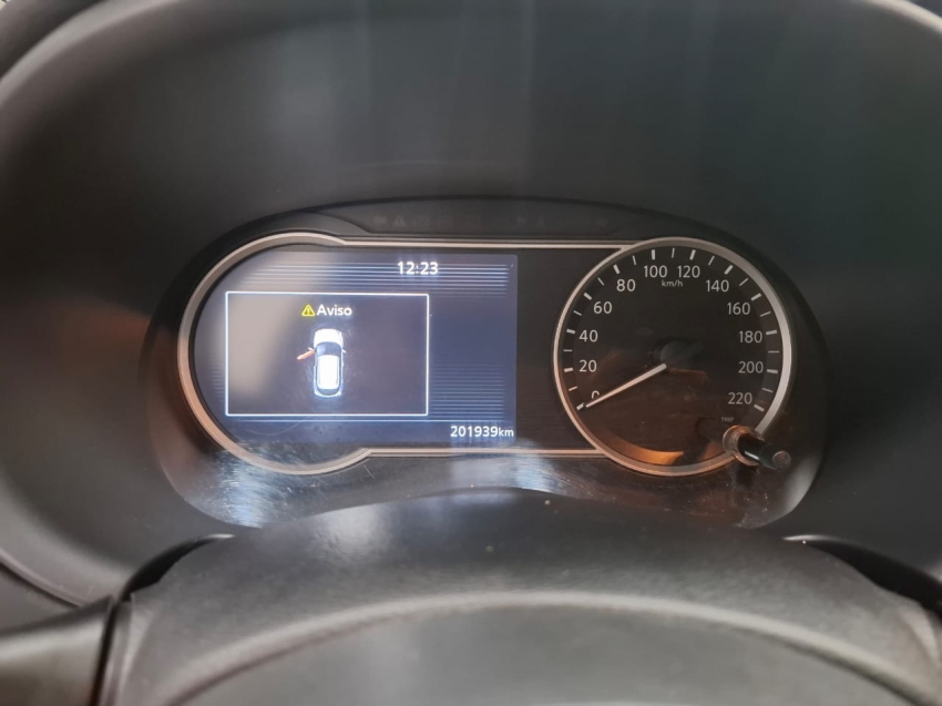 nissan kicks 1.6 16v flexstart sl 4p xtronic flex automatico 2017 nissan kicks 1.6 16v flexstart sl 4p xtronic flex automatico 2017