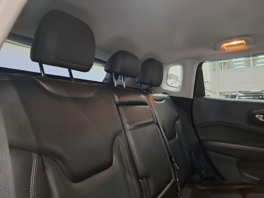 jeep compass 2.0 16v flex longitude automatico 4p 2018 jeep compass 2.0 16v flex longitude automatico 4p 2018