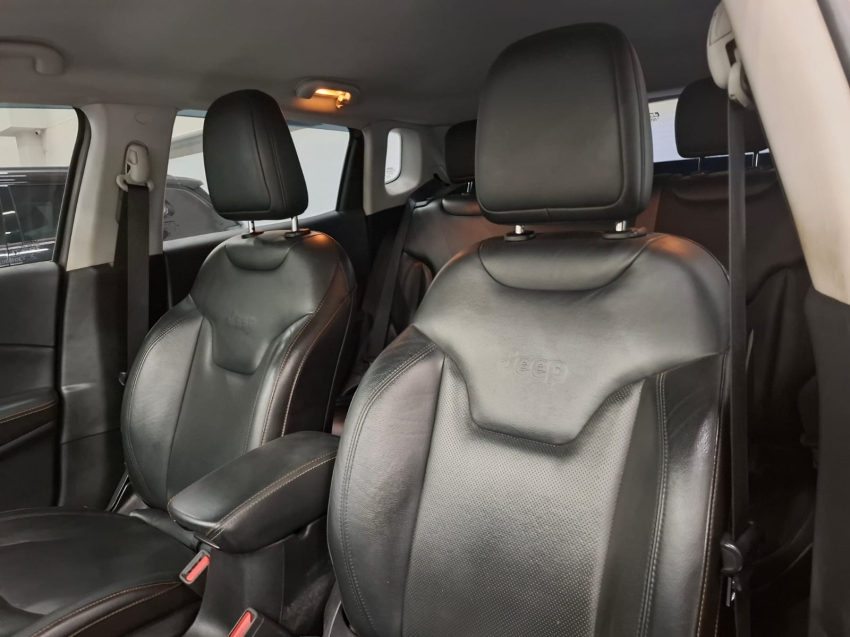 jeep compass 2.0 16v flex longitude automatico 4p 2018 jeep compass 2.0 16v flex longitude automatico 4p 2018