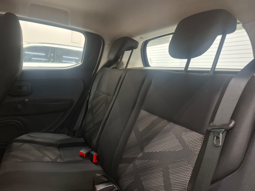 fiat mobi 1.0 evo flex like. manual 4p 2017 fiat mobi 1.0 evo flex like. manual 4p 2017