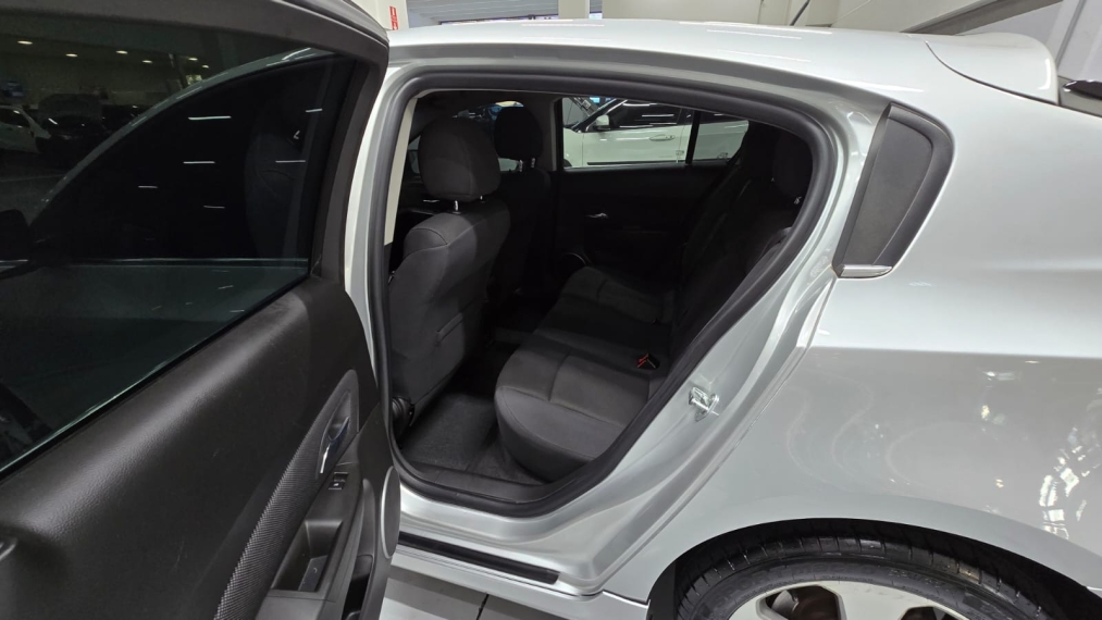 chevrolet cruze 1.8 lt sport6 16v flex 4p manual 201412