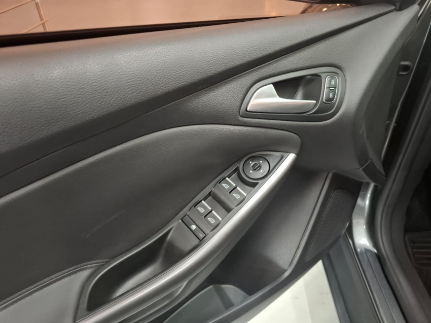 ford focus 2.0 se plus 16v flex 4p powershift automatico 2018 ford focus 2.0 se plus 16v flex 4p powershift automatico 2018