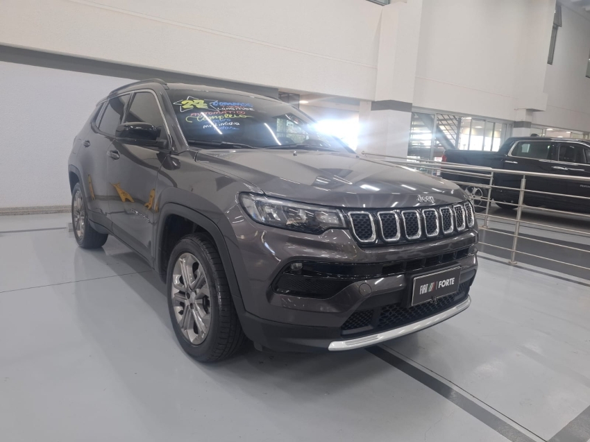 jeep compass 1.3 t270 turbo flex longitude at6 4p automatico 2024 jeep compass 1.3 t270 turbo flex longitude at6 4p automatico 2024