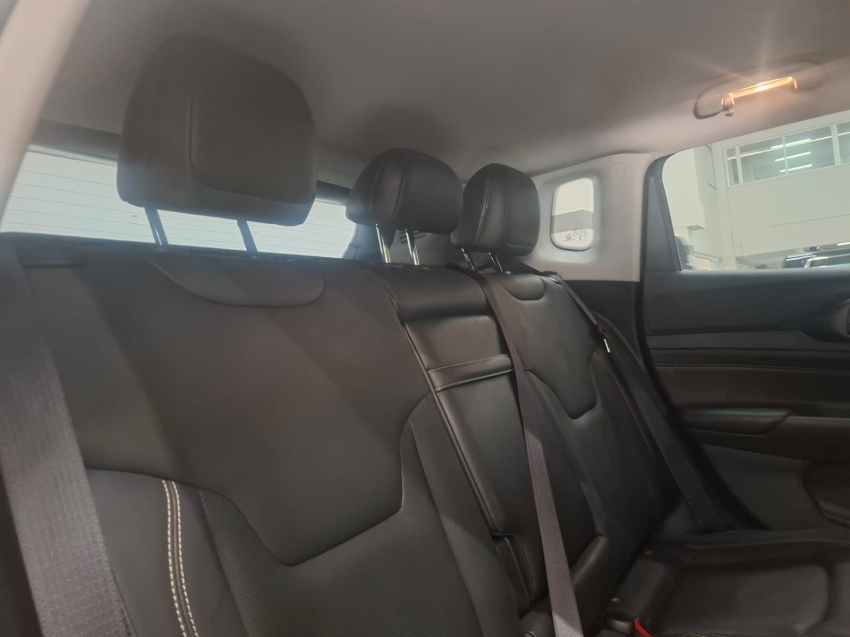 jeep compass 1.3 t270 turbo flex longitude at6 4p automatico 2024 jeep compass 1.3 t270 turbo flex longitude at6 4p automatico 2024