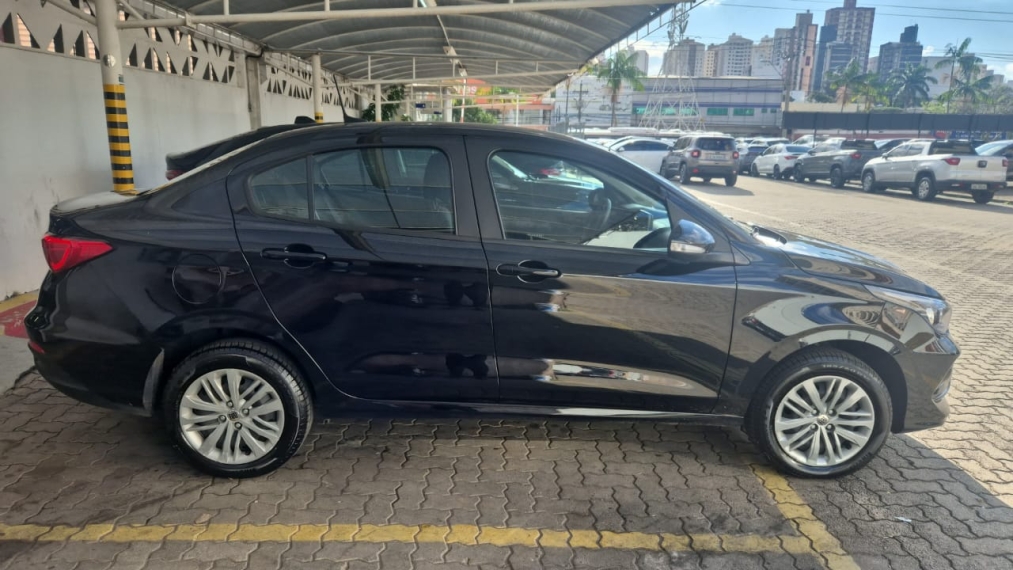 fiat cronos 1.3 firefly flex drive cvt 4p automatico 2024 fiat cronos 1.3 firefly flex drive cvt 4p automatico 2024