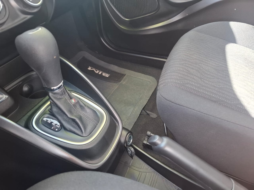 fiat cronos 1.3 firefly flex drive cvt 4p automatico 2024 fiat cronos 1.3 firefly flex drive cvt 4p automatico 2024