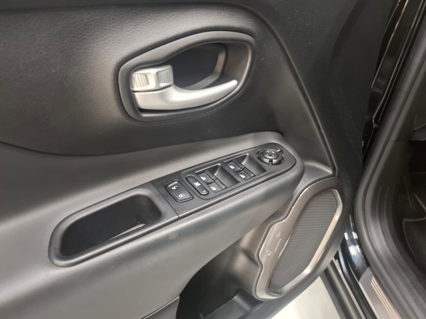jeep renegade 1.3 t270 turbo flex longitude at6 4p automatico 2023 jeep renegade 1.3 t270 turbo flex longitude at6 4p automatico 2023