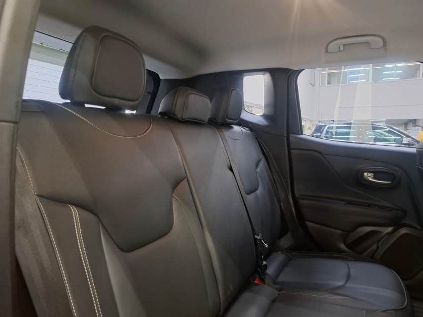 jeep renegade 1.3 t270 turbo flex longitude at6 4p automatico 2023 jeep renegade 1.3 t270 turbo flex longitude at6 4p automatico 2023