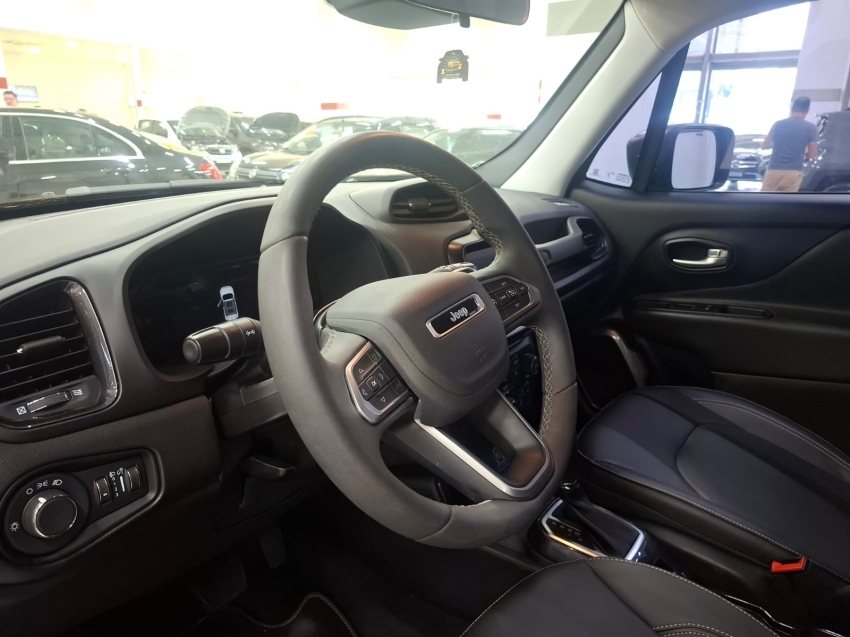 jeep renegade 1.3 t270 turbo flex longitude at6 4p automatico 2023 jeep renegade 1.3 t270 turbo flex longitude at6 4p automatico 2023