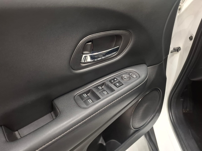 honda hr-v 1.8 16v flex lx 4p automatico 2018 honda hr-v 1.8 16v flex lx 4p automatico 2018