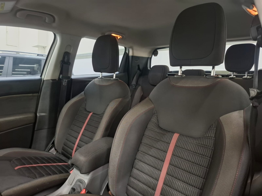 fiat toro 1.8 16v evo flex freedom at6 4p automatico 2018 fiat toro 1.8 16v evo flex freedom at6 4p automatico 2018