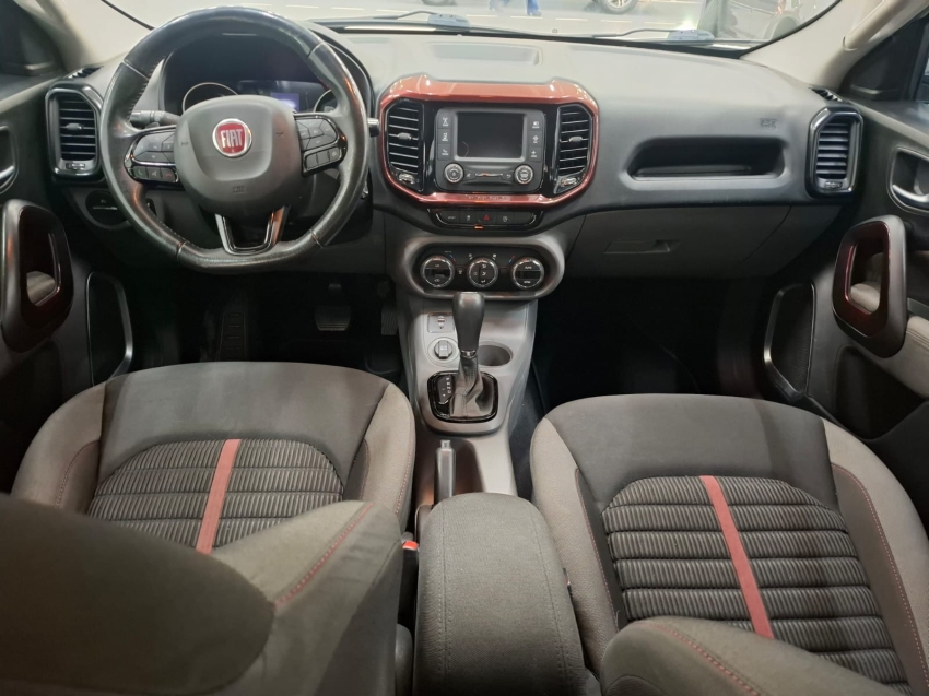 fiat toro 1.8 16v evo flex freedom at6 4p automatico 2018 fiat toro 1.8 16v evo flex freedom at6 4p automatico 2018