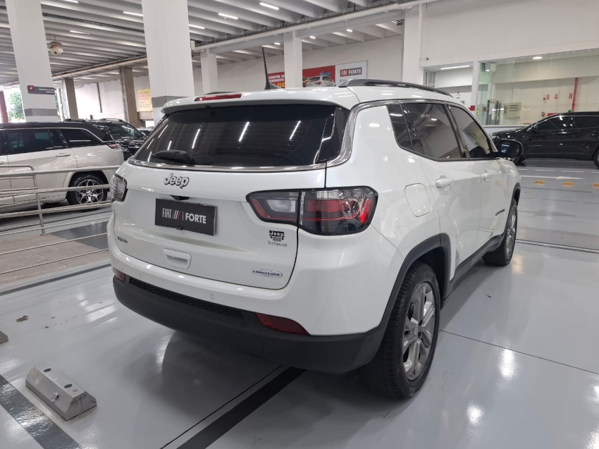 jeep compass 1.3 t270 turbo flex longitude at6 4p automatico 2023 jeep compass 1.3 t270 turbo flex longitude at6 4p automatico 2023
