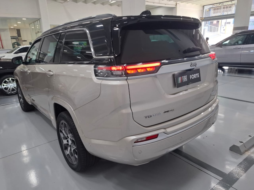 jeep commander 2.0 td380 turbo diesel overland at9 4p automatico 2022