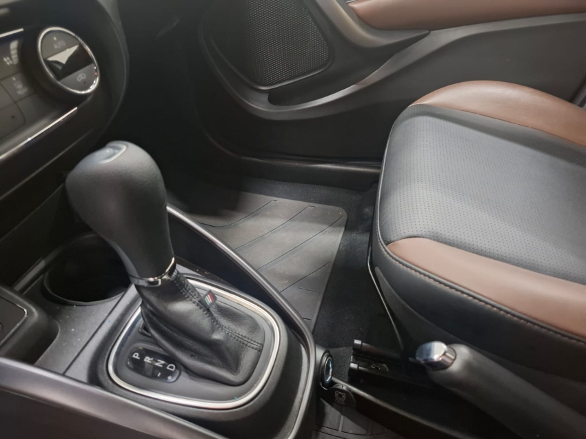 fiat cronos 1.3 firefly flex precision cvt 4p automatico 2023 fiat cronos 1.3 firefly flex precision cvt 4p automatico 2023