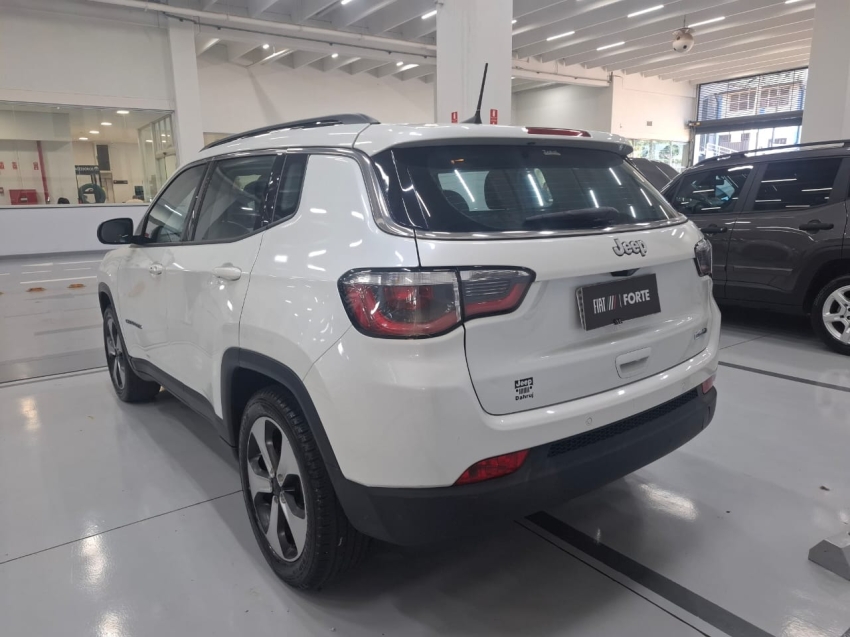 jeep compass 2.0 16v flex longitude automatico 4p 2017 jeep compass 2.0 16v flex longitude automatico 4p 2017