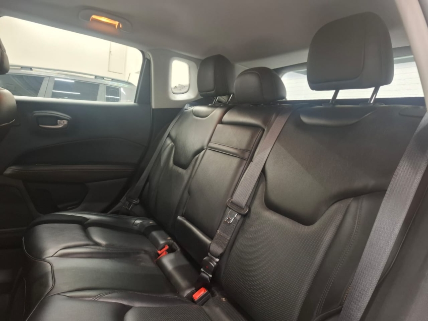 jeep compass 2.0 16v flex longitude automatico 4p 2017 jeep compass 2.0 16v flex longitude automatico 4p 2017
