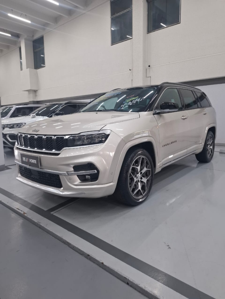 jeep commander 1.3 t270 turbo flex overland at6 4p automatico 2023 jeep commander 1.3 t270 turbo flex overland at6 4p automatico 2023
