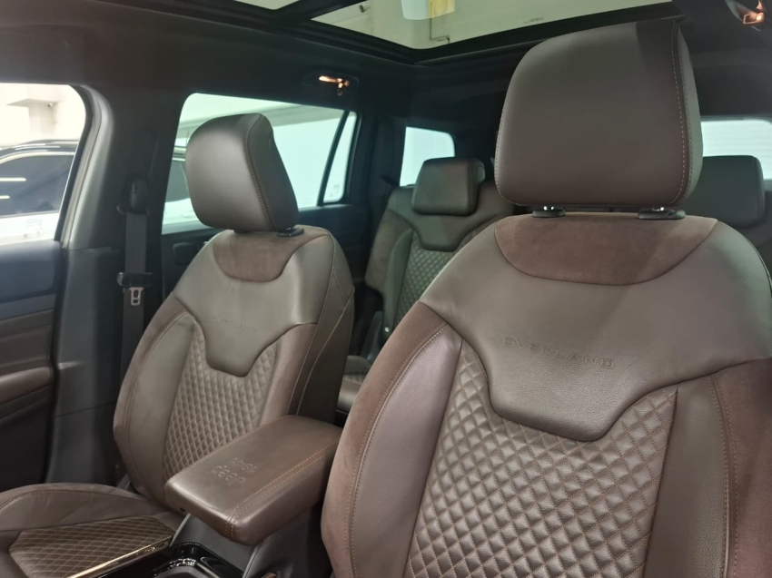jeep commander 1.3 t270 turbo flex overland at6 4p automatico 2023 jeep commander 1.3 t270 turbo flex overland at6 4p automatico 2023