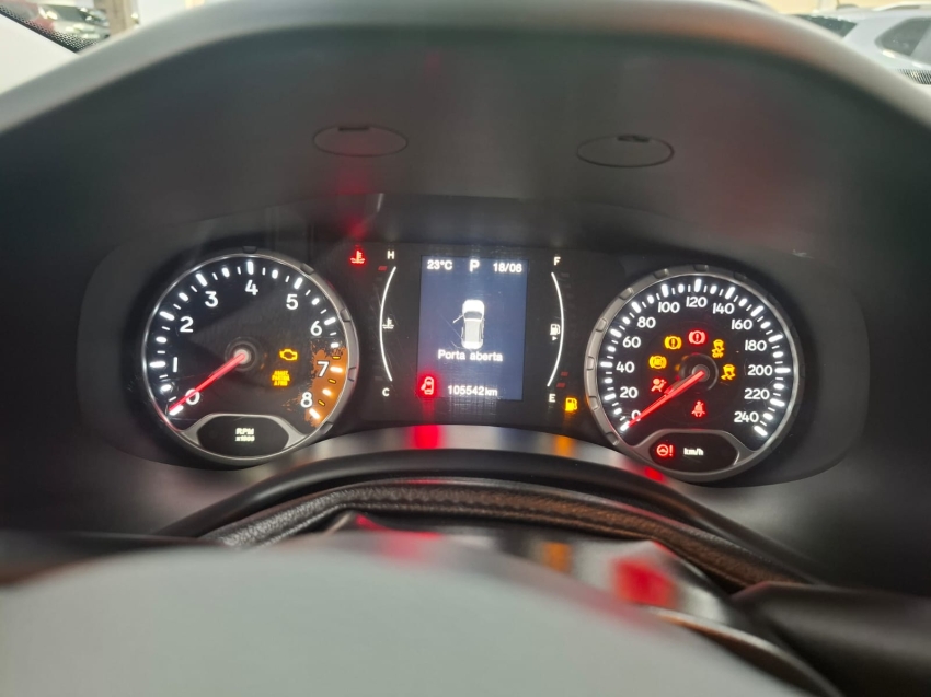 jeep renegade 1.8 16v flex longitude 4p automatico 2016 jeep renegade 1.8 16v flex longitude 4p automatico 2016