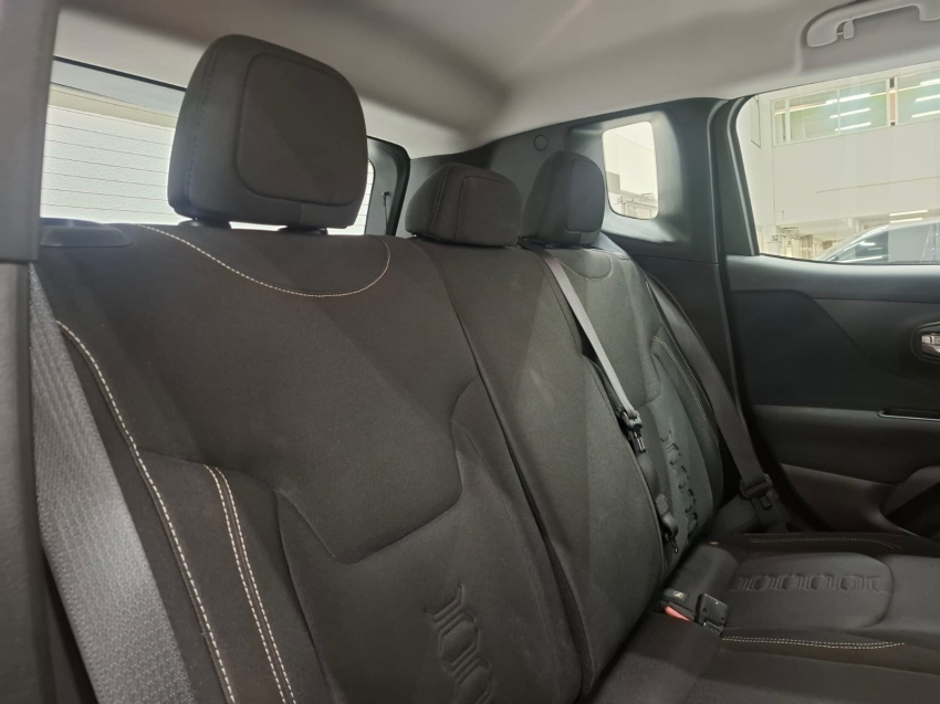 jeep renegade 1.3 t270 turbo flex at6 4p automatico 2024 jeep renegade 1.3 t270 turbo flex at6 4p automatico 2024
