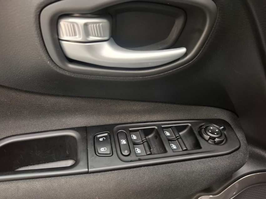 jeep renegade 1.3 t270 turbo flex at6 4p automatico 2024 jeep renegade 1.3 t270 turbo flex at6 4p automatico 2024