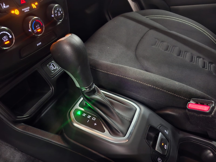 jeep renegade 1.3 t270 turbo flex at6 4p automatico 2024 jeep renegade 1.3 t270 turbo flex at6 4p automatico 2024