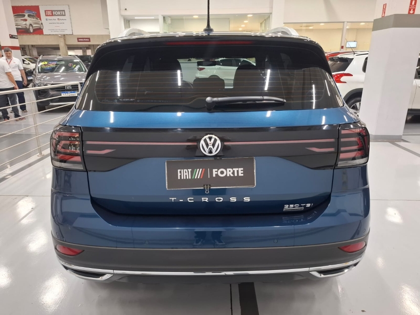 volkswagen t-cross 1.4 250 tsi total flex highline automatico 4p 2020 volkswagen t-cross 1.4 250 tsi total flex highline automatico 4p 2020