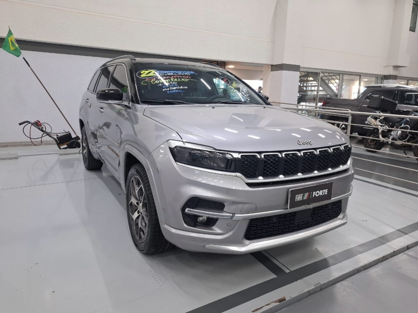 jeep commander 1.3 t270 turbo flex overland at6 4p automatico 2022 jeep commander 1.3 t270 turbo flex overland at6 4p automatico 2022
