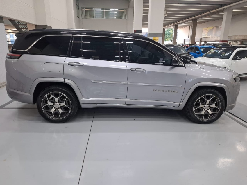 jeep commander 1.3 t270 turbo flex overland at6 4p automatico 2022 jeep commander 1.3 t270 turbo flex overland at6 4p automatico 2022