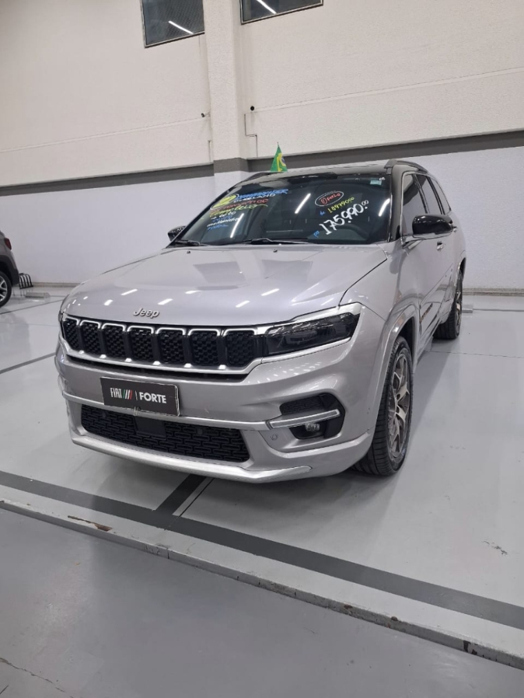 jeep commander 1.3 t270 turbo flex overland at6 4p automatico 2022 jeep commander 1.3 t270 turbo flex overland at6 4p automatico 2022