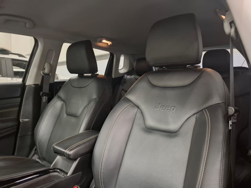 jeep compass 1.3 t270 turbo flex longitude at6 4p automatico 2023 jeep compass 1.3 t270 turbo flex longitude at6 4p automatico 2023
