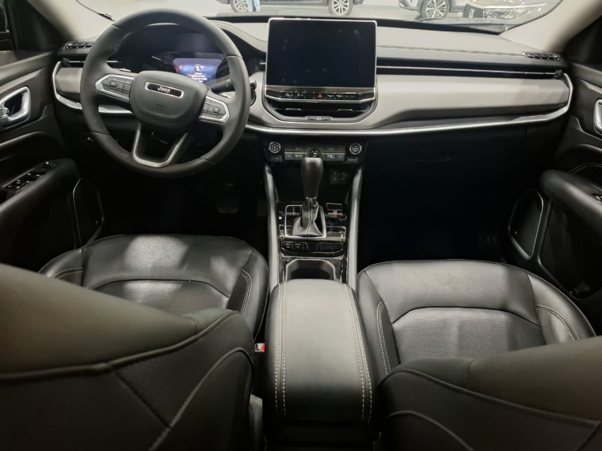 jeep compass 1.3 t270 turbo flex longitude at6 4p automatico 2023 jeep compass 1.3 t270 turbo flex longitude at6 4p automatico 2023