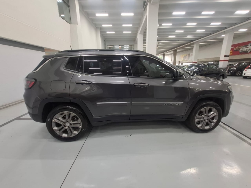 jeep compass 1.3 t270 turbo flex longitude at6 4p automatico 2023 jeep compass 1.3 t270 turbo flex longitude at6 4p automatico 2023